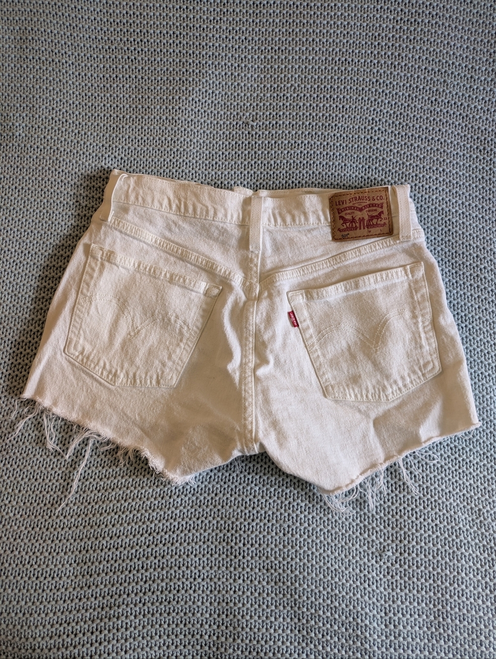 Levi's 501 Cutoff Shorts White Sz 27 - Picture 7 of 9